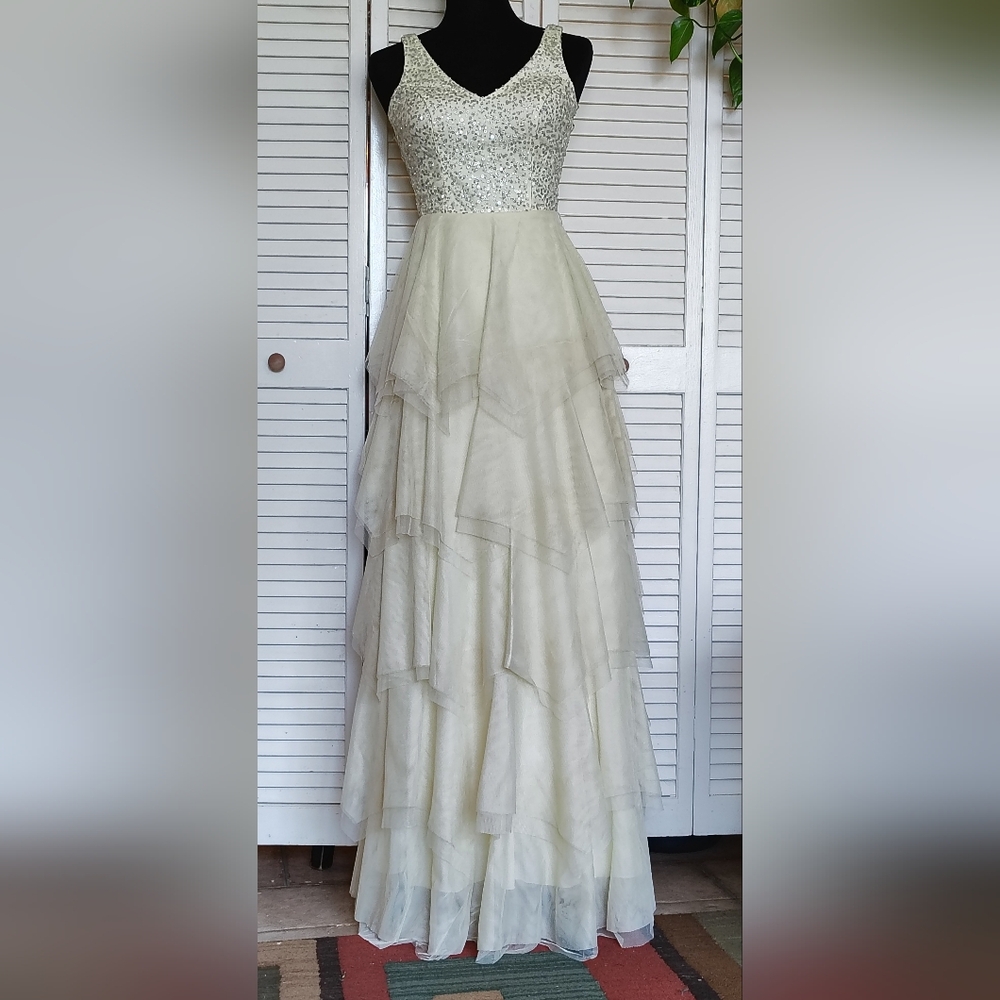 Teeze Me Yellow Layered Prom Dress Size 1/2 – Like New